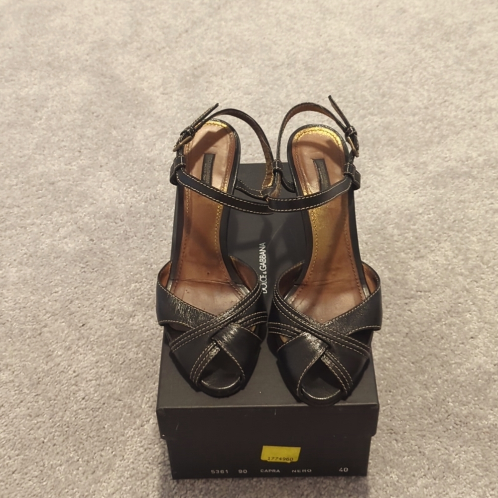 D&G shoes